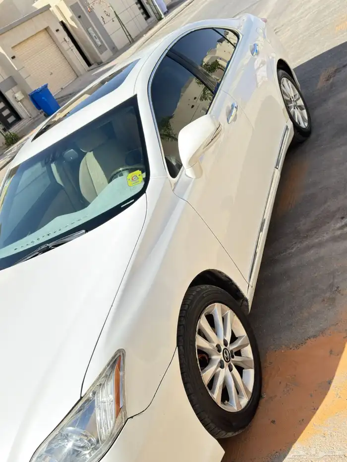 لكزس 2012 es حجم 350 9