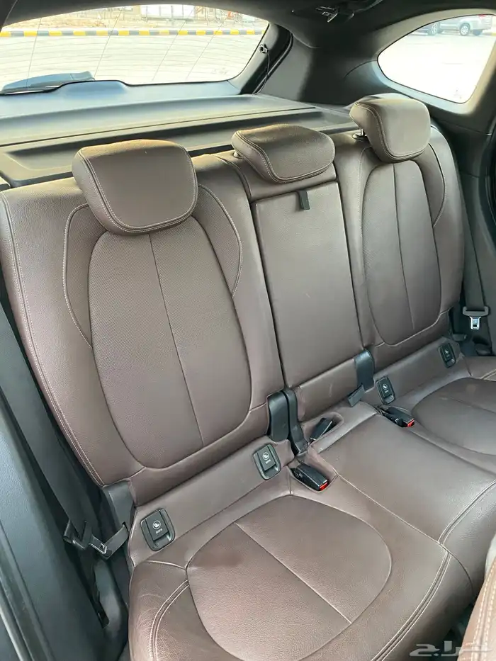 BMW X1 2016 بحالة الوكاله 13