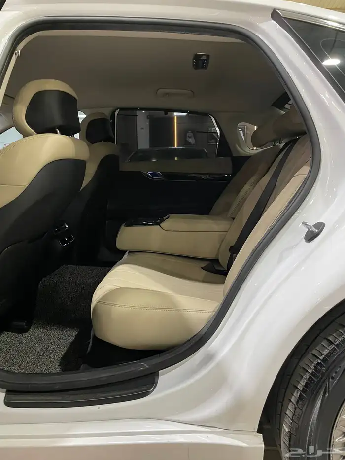 هونداي جينسس2021G80فل بدون فتحه داخلي بيج(بنزين)2.5LT 24