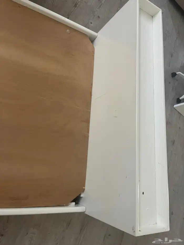 سرير مستعمل على السوم 0