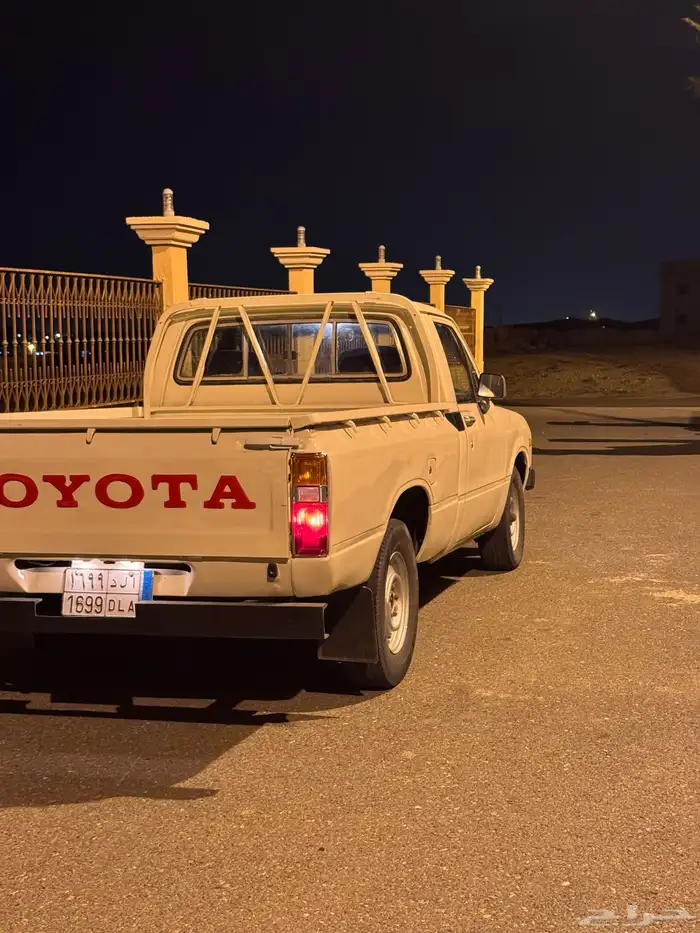 هايلوكس 81 5
