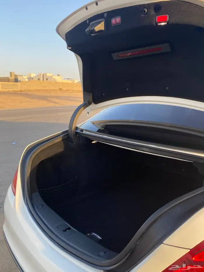 يخت مرسيدس 2014 c400 نظيفة مخزنه 7
