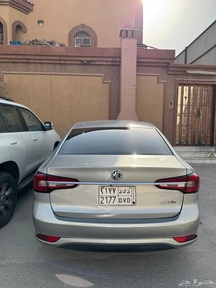 ام جي فايف 2021 1