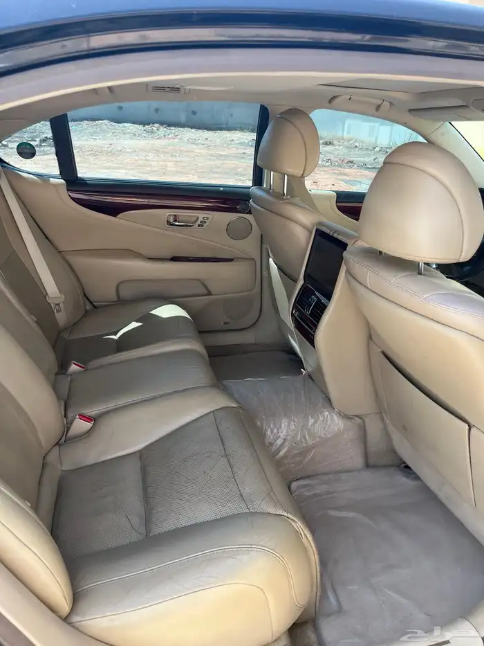 لكزس L460 2011 سعودي للبيع 9