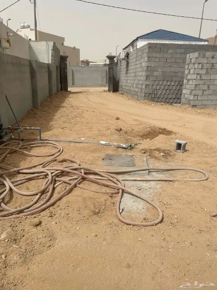 حوش للايجار بالسيل الصغير 2