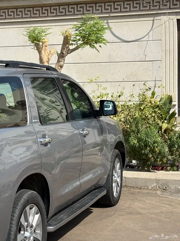 تايوتا سكويا موديل 2009 37