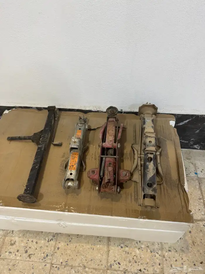 قطع غيار فورد قديم 5