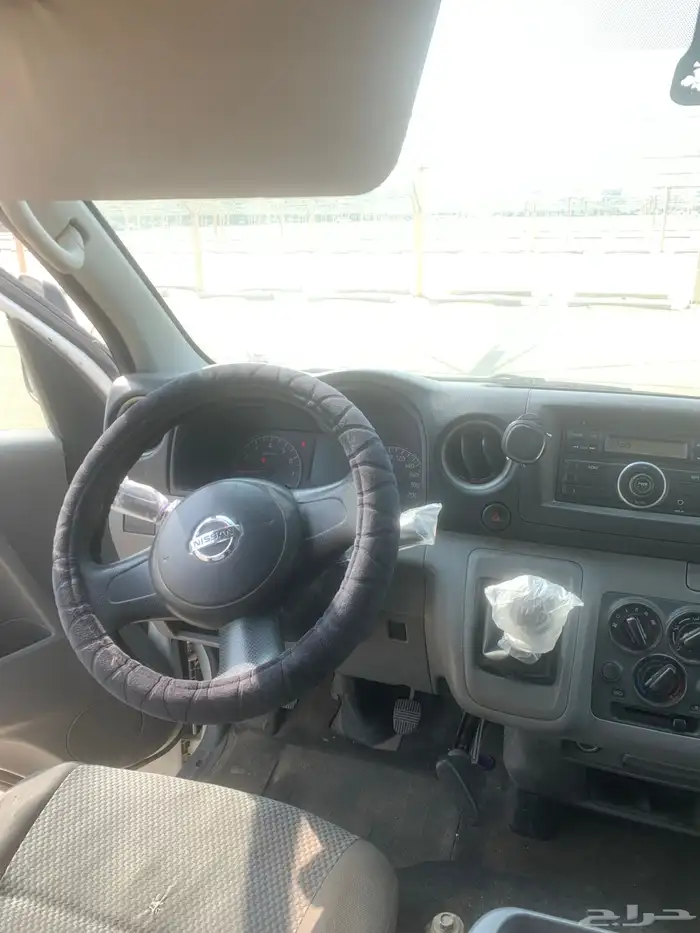 باص نيسان اورفان 2016 9