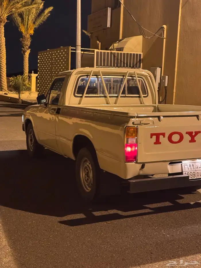 هايلوكس 81 3