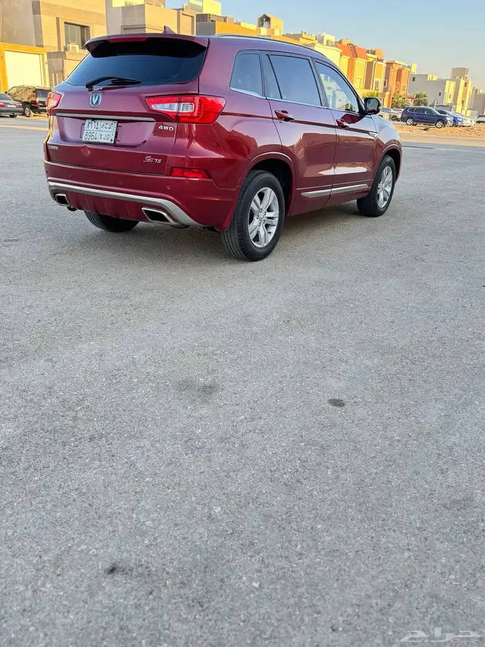 للبيع جيب شانجان cs75 2017 فل كامل دبل 5