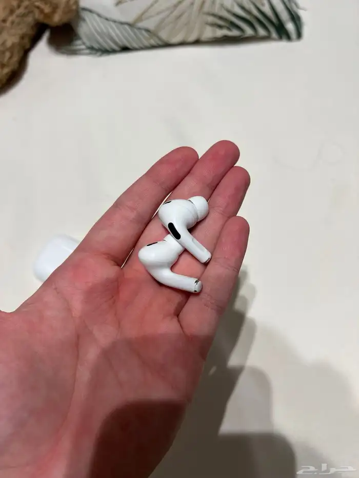 AirPods Pro 2 اير بودز برو 2 7