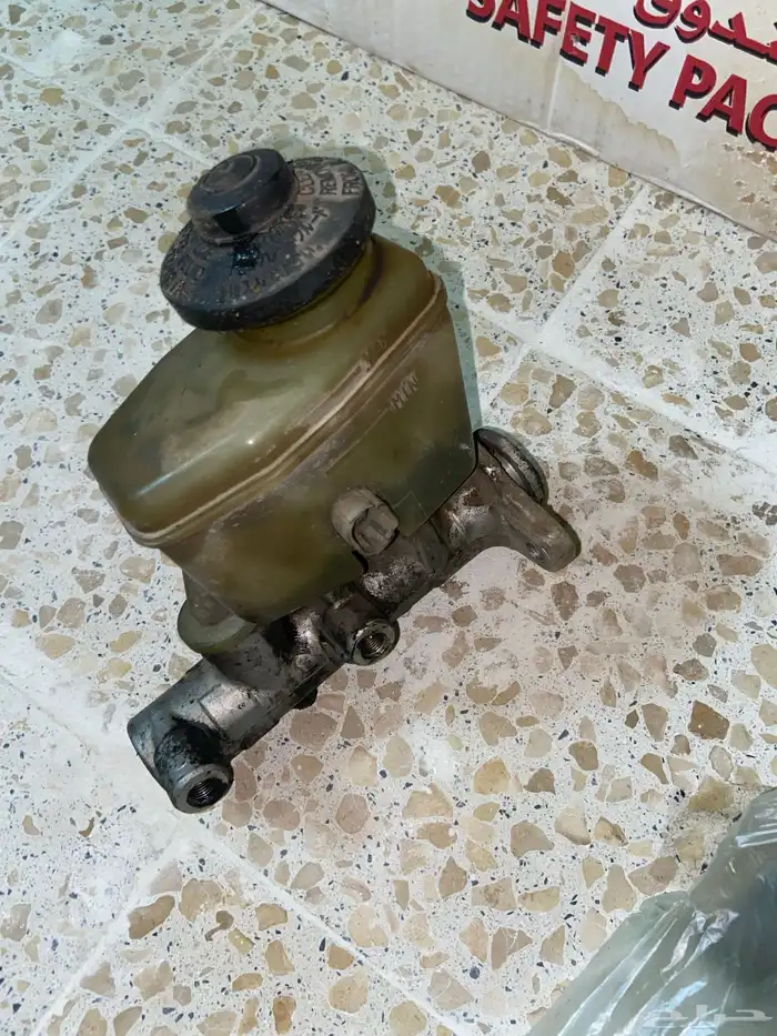 علبة فرامل هايلوكس 2