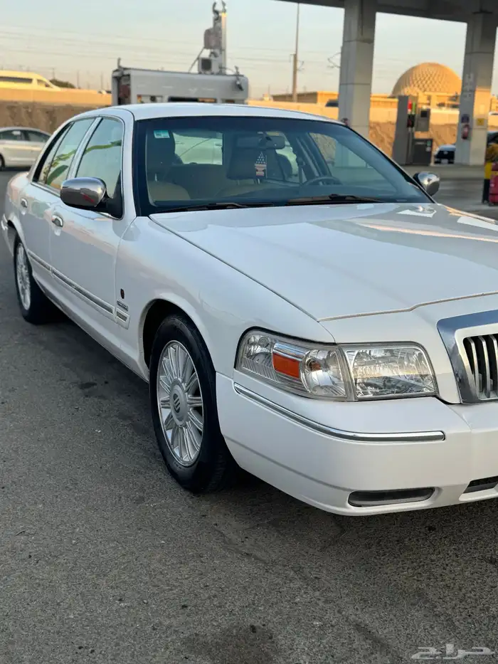 فورد قراند ماركيز 2011 LS 2