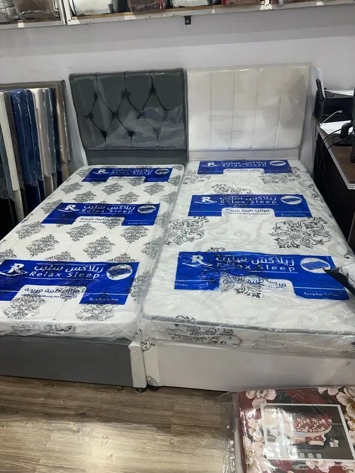 سرير خشب و دولاب ملابس جديد متوفر اقساط 9