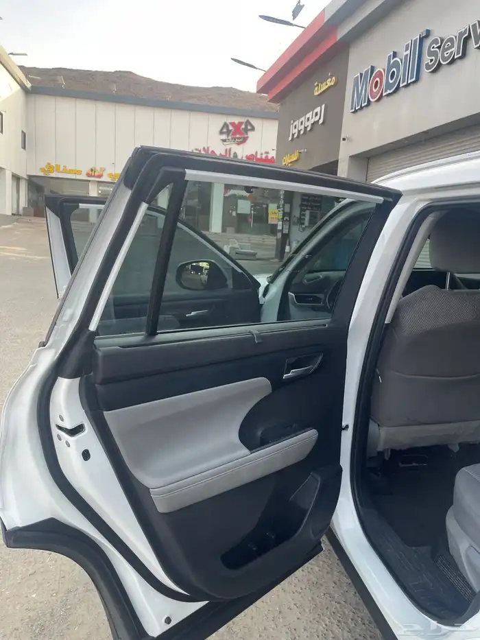 جيب هيلندر 2023 الفئه GLE للبيع 4