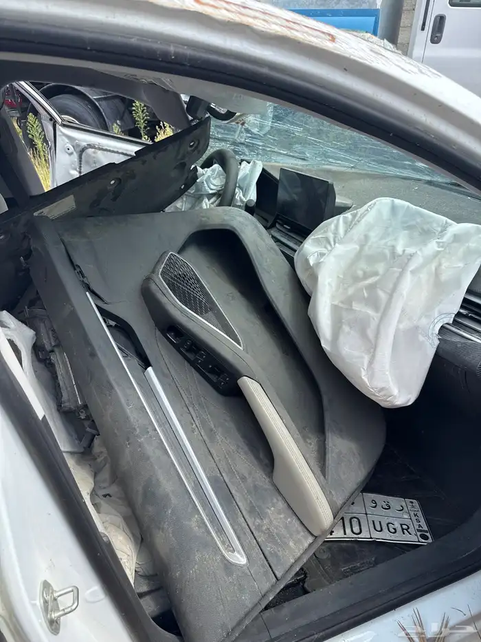 جيلي ام جراند 2024 3