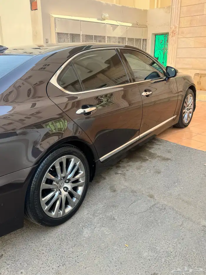 لكزس ls 460 2014 لارج 22