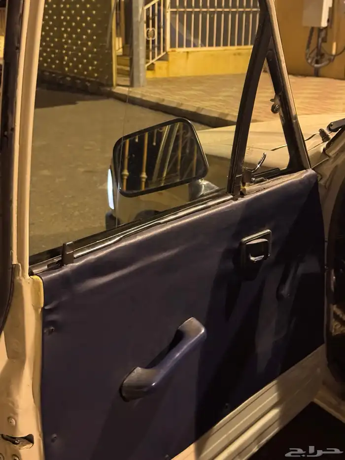 هايلوكس 81 9