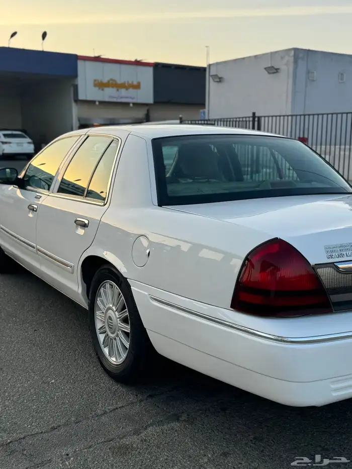 فورد قراند ماركيز 2011 LS 3