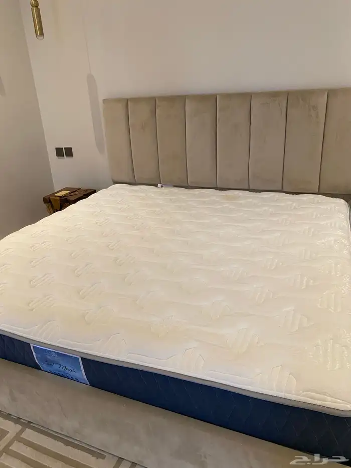مرتبة من بيت السرير 2 2 2