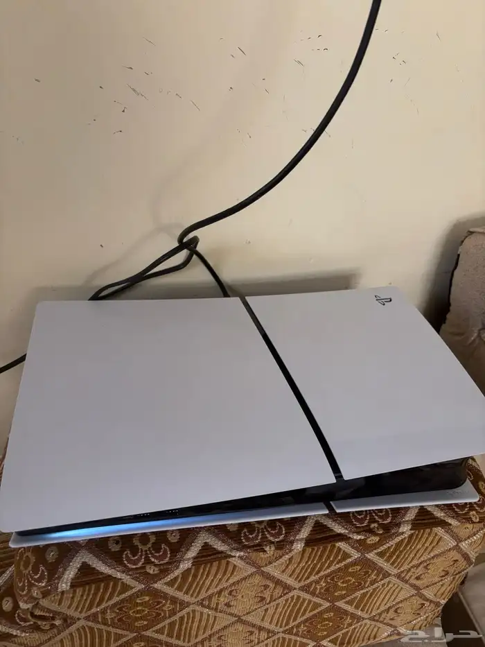 سوني 5 للبيع جديد بدون فتحه شرطان السوني جديد ما كمل 6 شهور 0