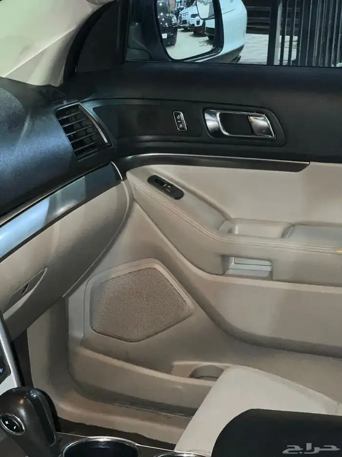 فورد اكسبلور 2013 دبل بحالة الوكاله بسعر 36 11