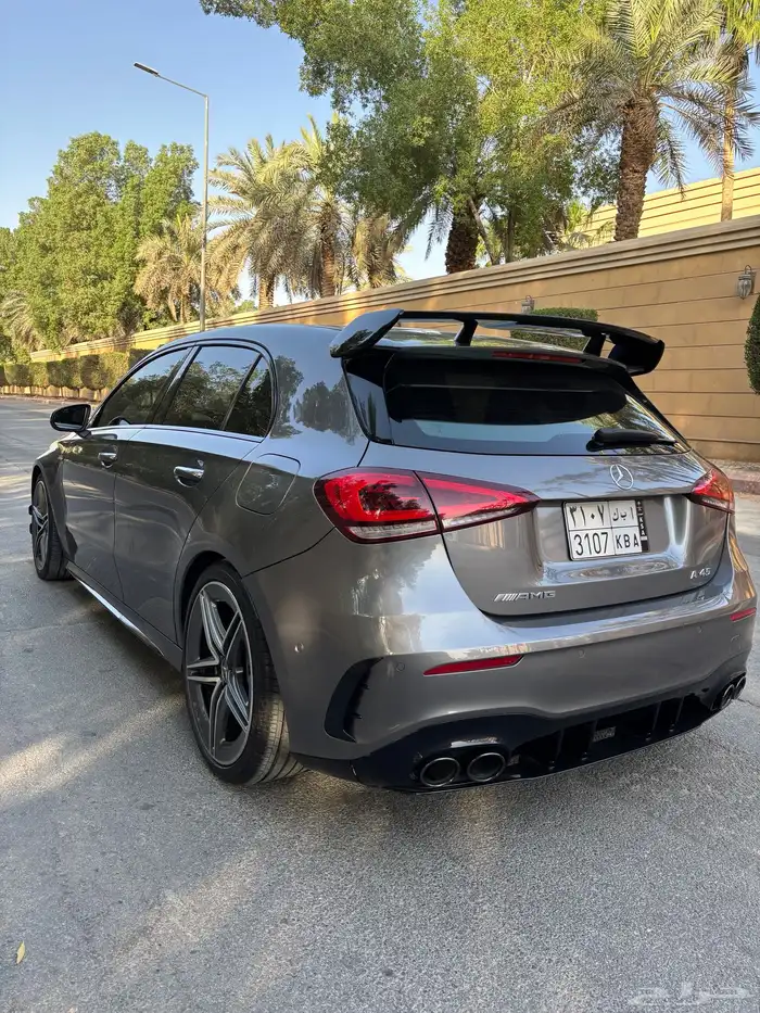 مرسدس AMG فئة A45 موديل 2021 5