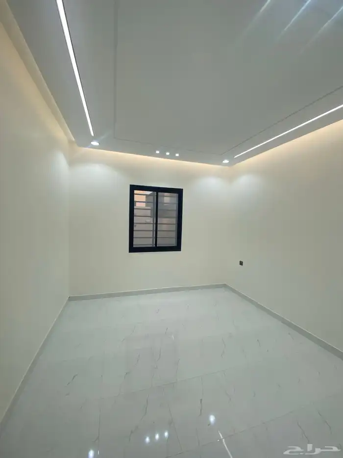 للبيع دور مستقل مع شقة حوش مدخل سيارة 10غرف 830 الف 32