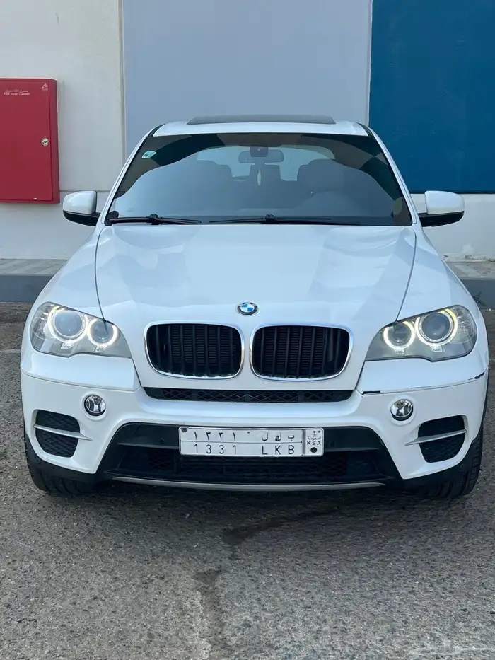 بي ام دبليو X5 نظيفة جدا 0
