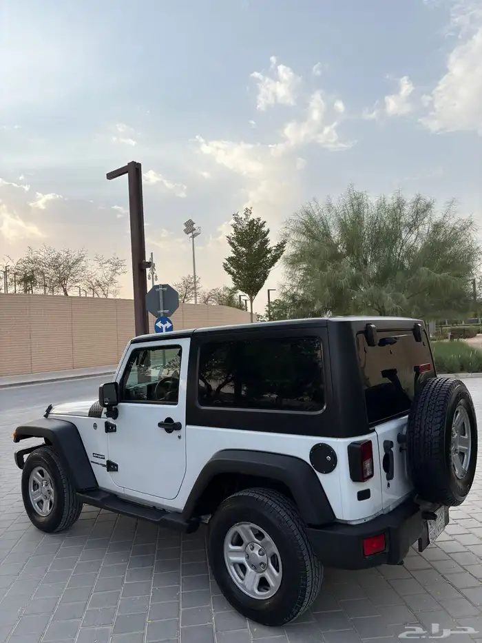 للبيع جيب رانجلر سبورت JK موديل 2018 4