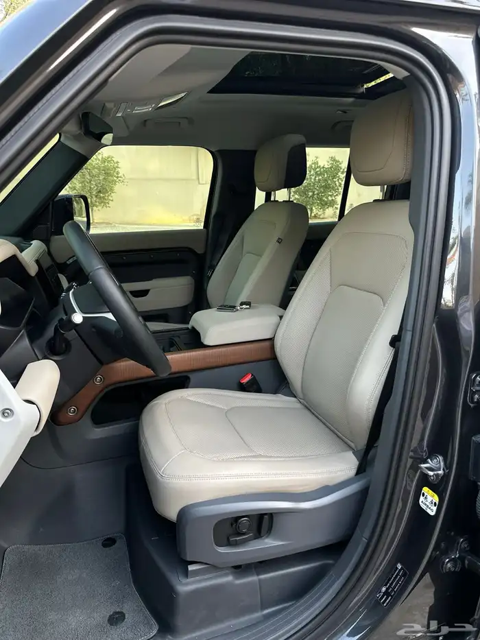 ديفندر HSE 2023 V6 كاربثيان 39