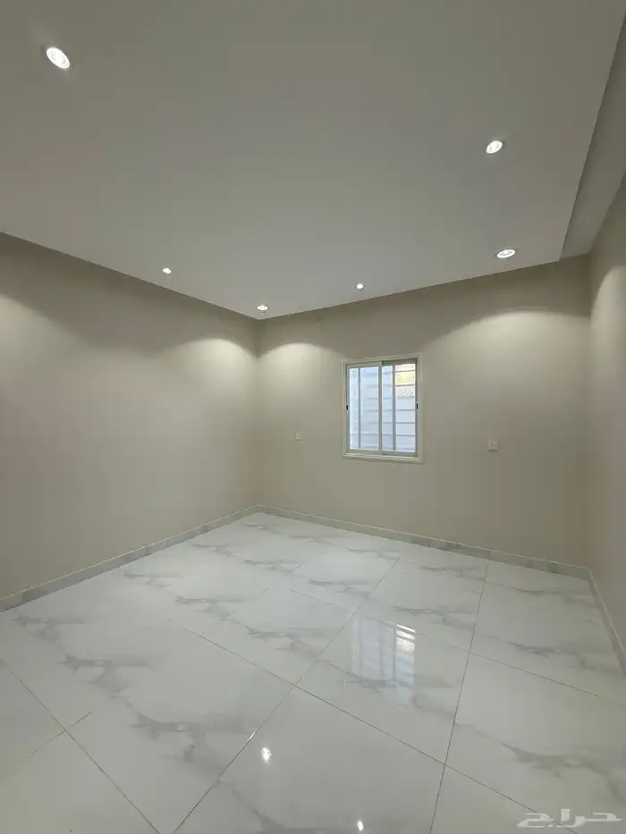 للبيع شقه ارضيه بمدخل سياره بسعر 600 الف ابها المحاله 28
