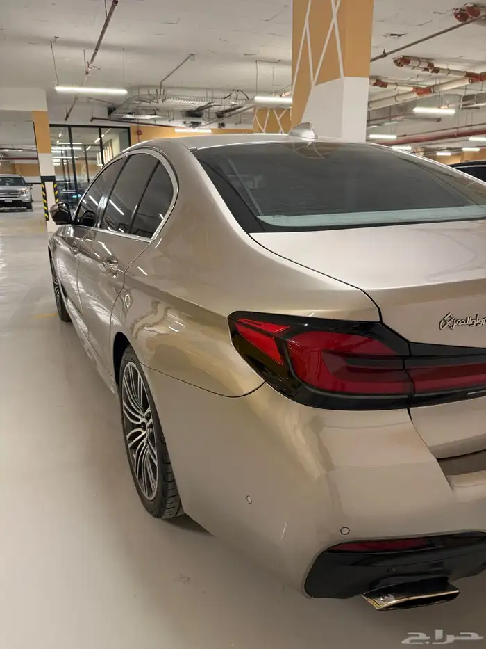 بي ام دبليو الفئة الخامسة BMW520i 2