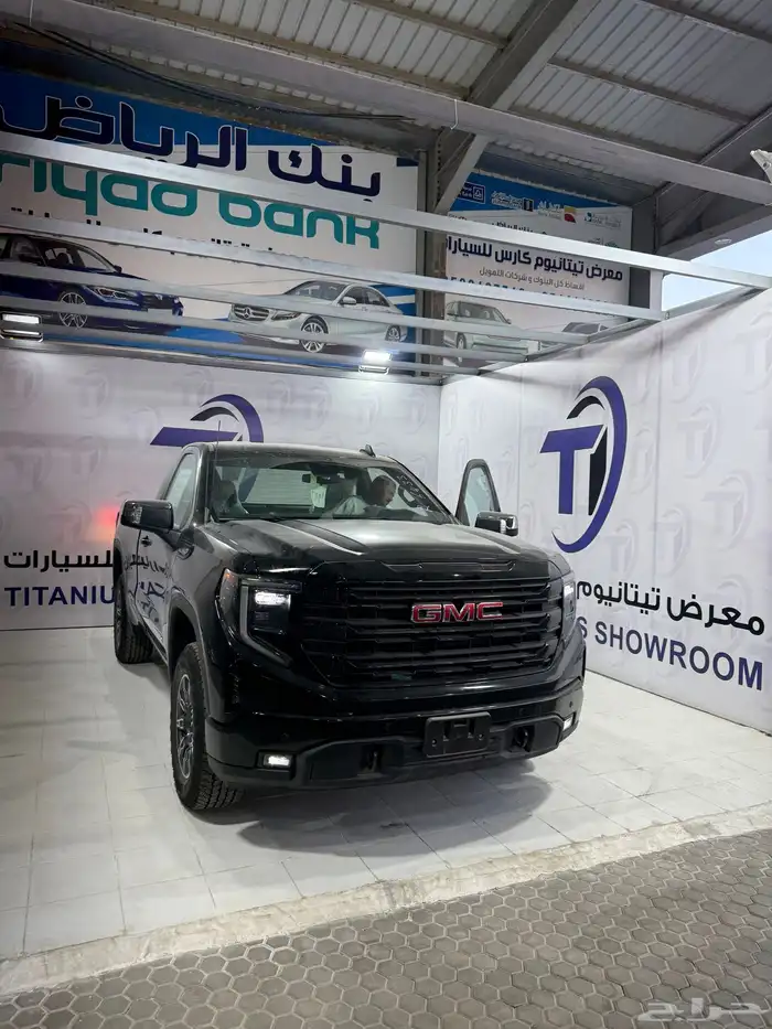 عرض خاص GMC باب واحد اللون اسود قير أرضي 0