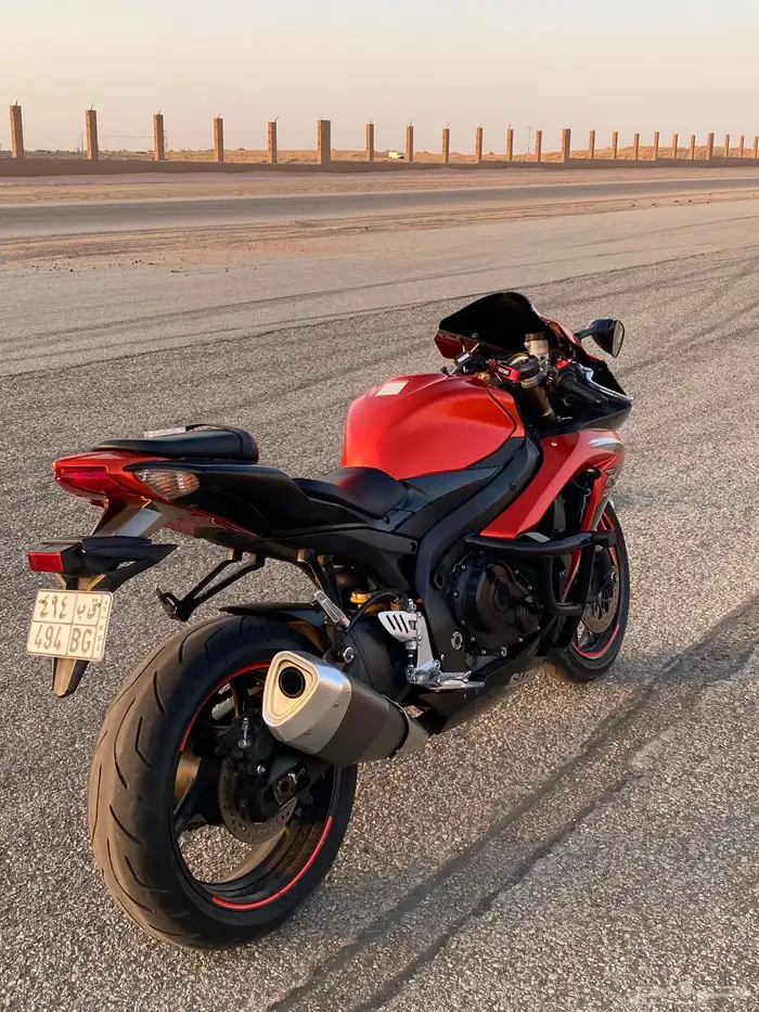 دباب ريس سوزوكي 600 موديل 2009 لوحة مميزة 6