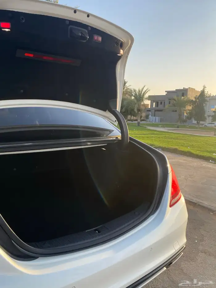 يخت مرسيدس 2014 c400 نظيفة مخزنه 8