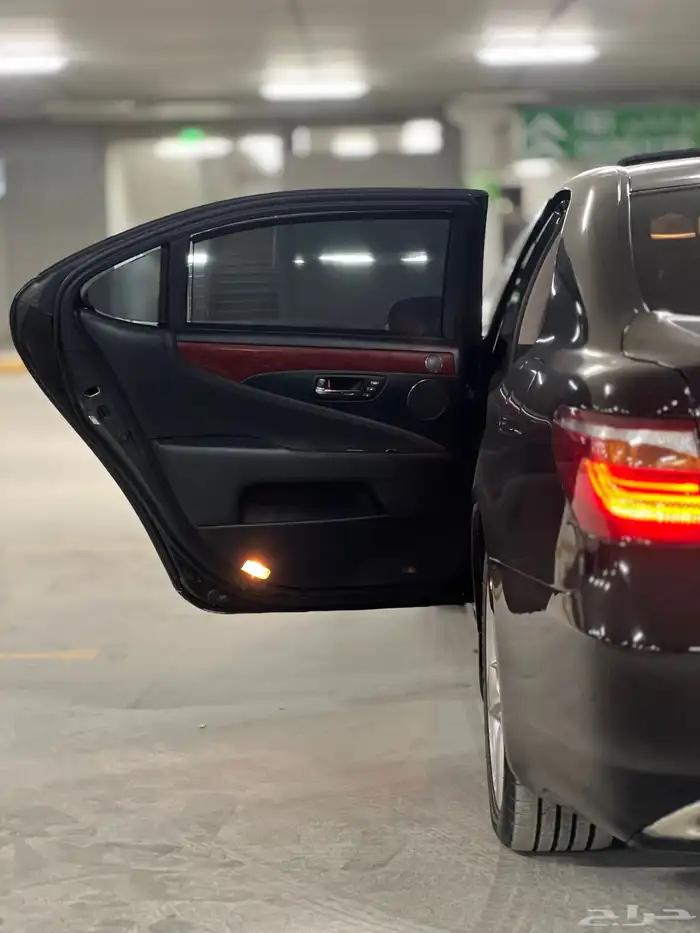 لكزس LS460L 2010 37
