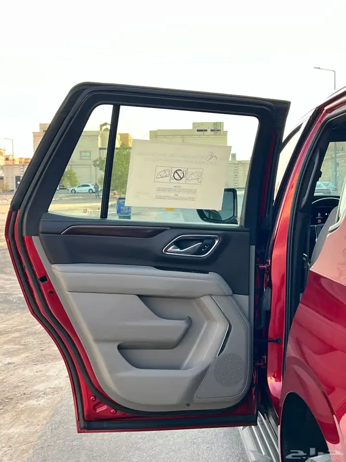 يوكن 2023 SLE وكالة 18