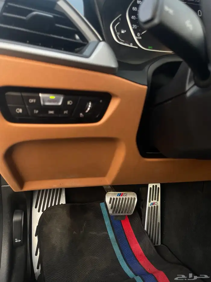 بي ام دبليو 320i 2022 18