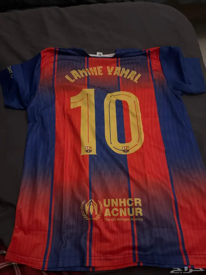 تيشرتين لبرشلونة واحد مقاس L والثانيXXL نظيف توي شاريه امس 3
