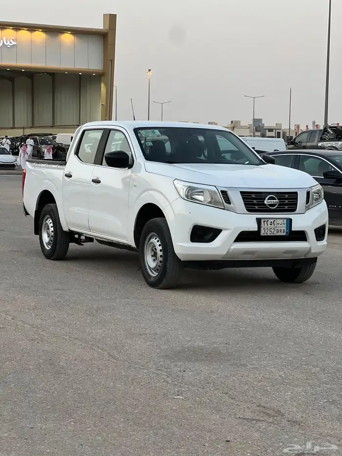 نيسان نافارا 2