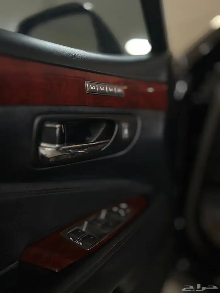 لكزس LS460L 2010 32