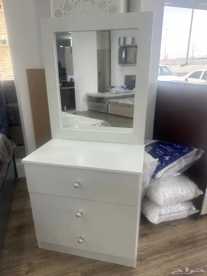 سرير خشب و دولاب ملابس جديد متوفر اقساط 18