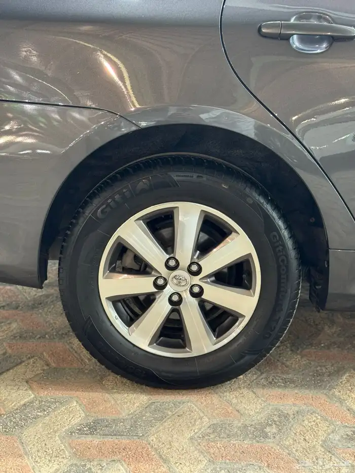 تويوتا كورلا 2013 مخزنة 13