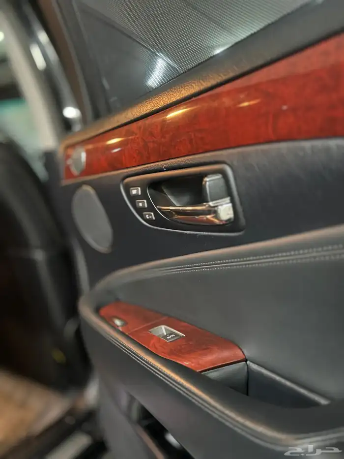 لكزس LS460L 2010 43