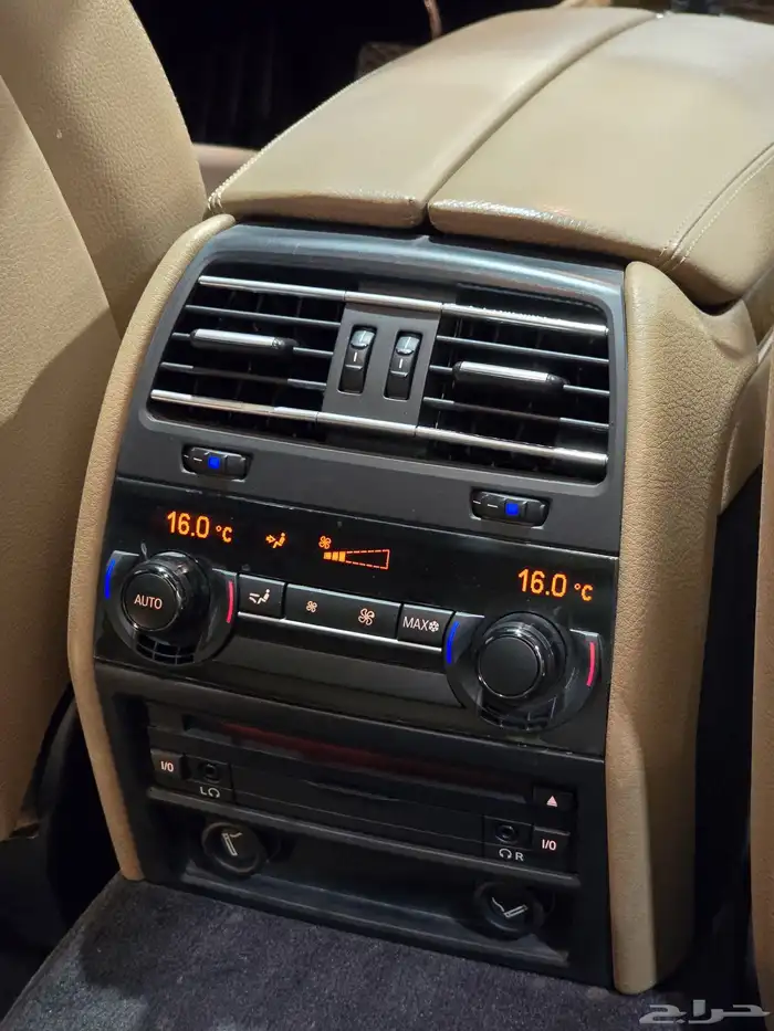 بي ام دبليو 740Li موديل 2011 بحاله ممتازه 10