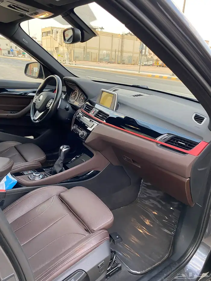BMW X1 2016 بحالة الوكاله 11