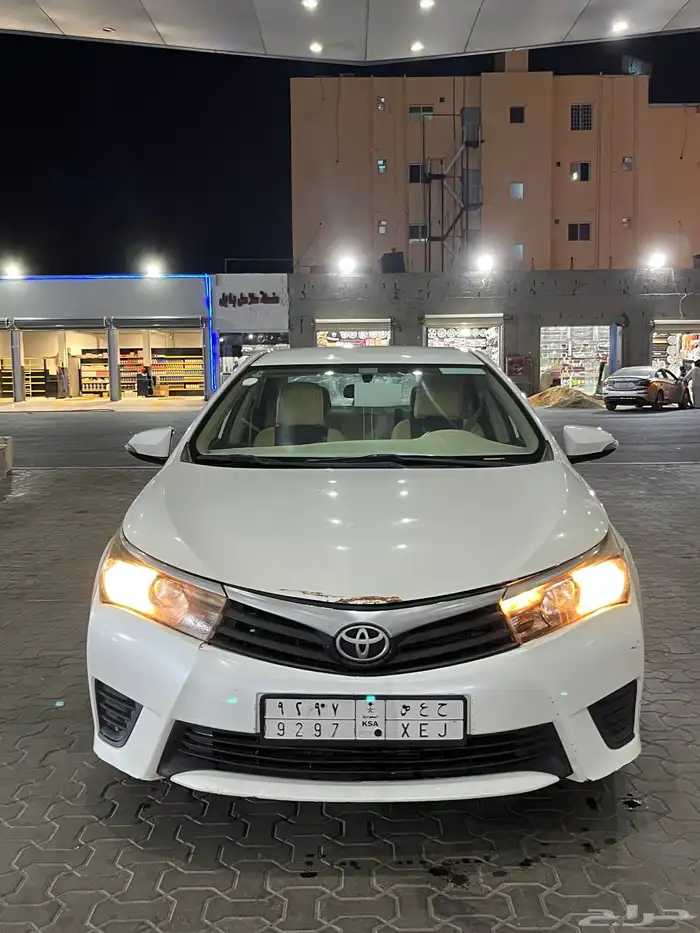 للبيع كورولا 2015 0