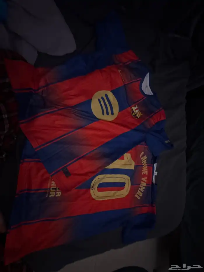 تيشرتين لبرشلونة واحد مقاس L والثانيXXL نظيف توي شاريه امس 4