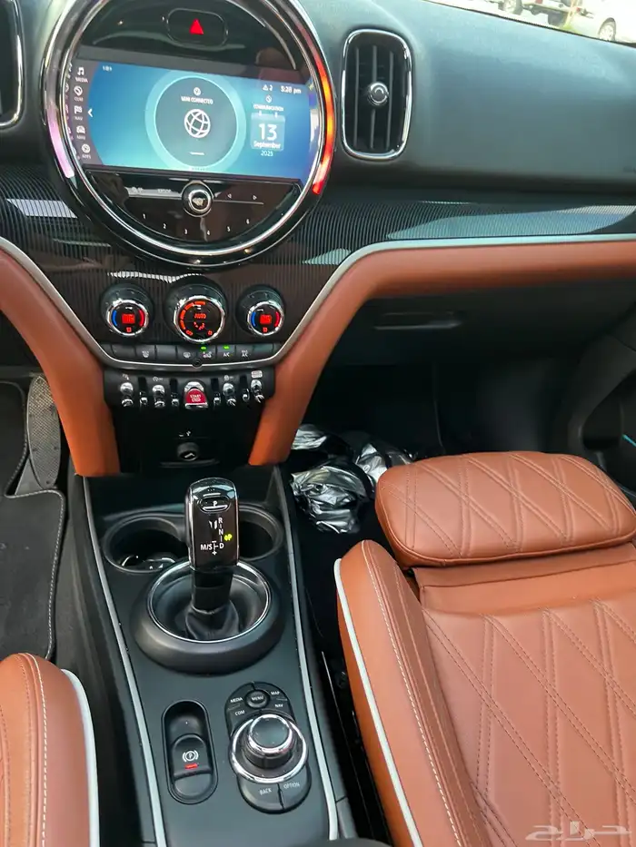 MINI COUNTRYMAN (S) ميني كوبر كانتري مان 30